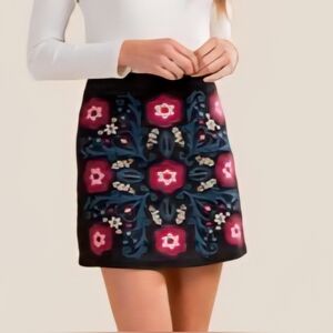 Mi Ami Black Pink Blue Embroidered Floral Soft Boho Mini Skirt Size Medium